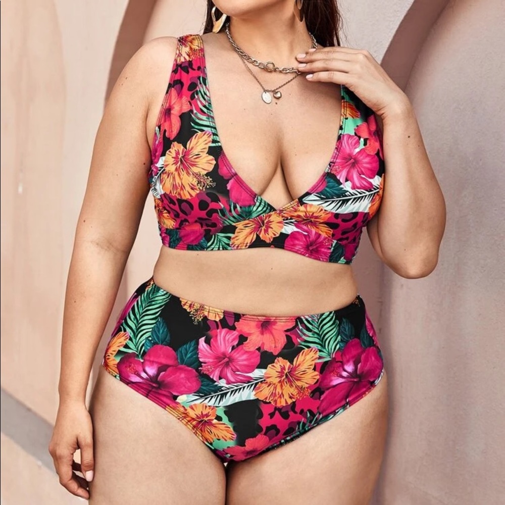 COPY - Women’s Two-PieceBikini Swimsuit in Tropic…